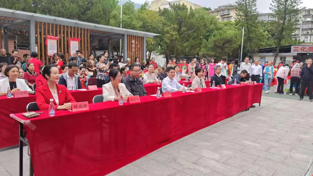 42cfe0fe-9453-444a-8d23-81c8597cc5fd