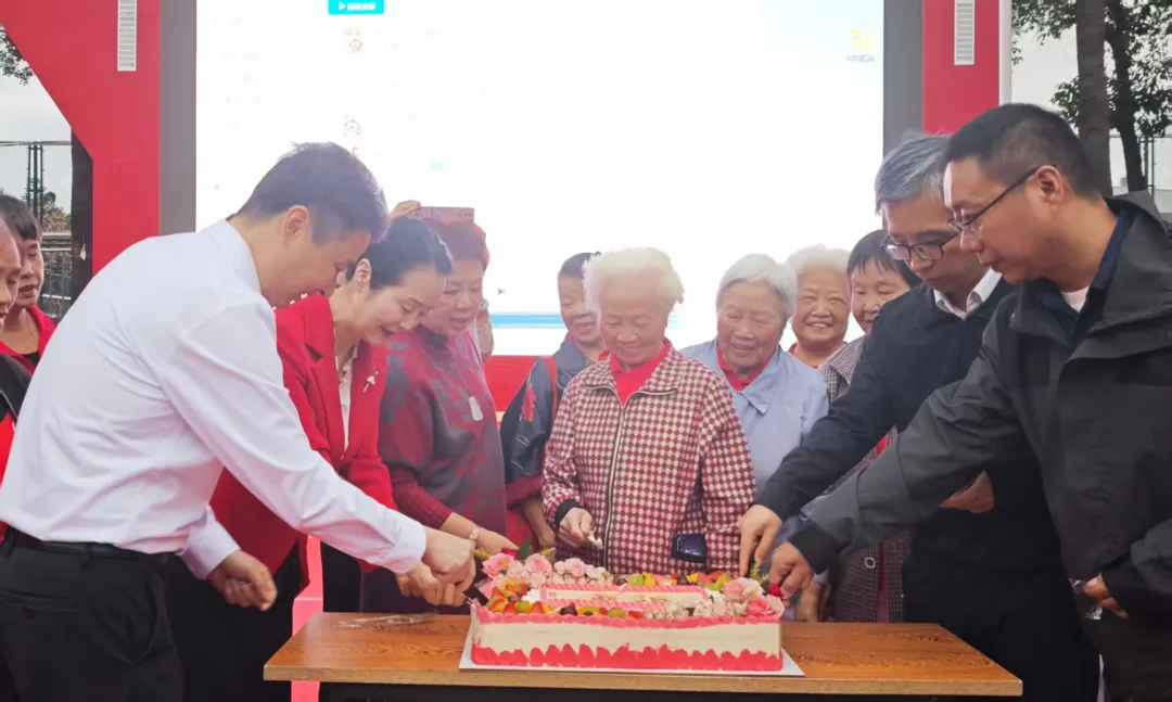 acf061d6-a274-40c5-8802-0471e425eb38